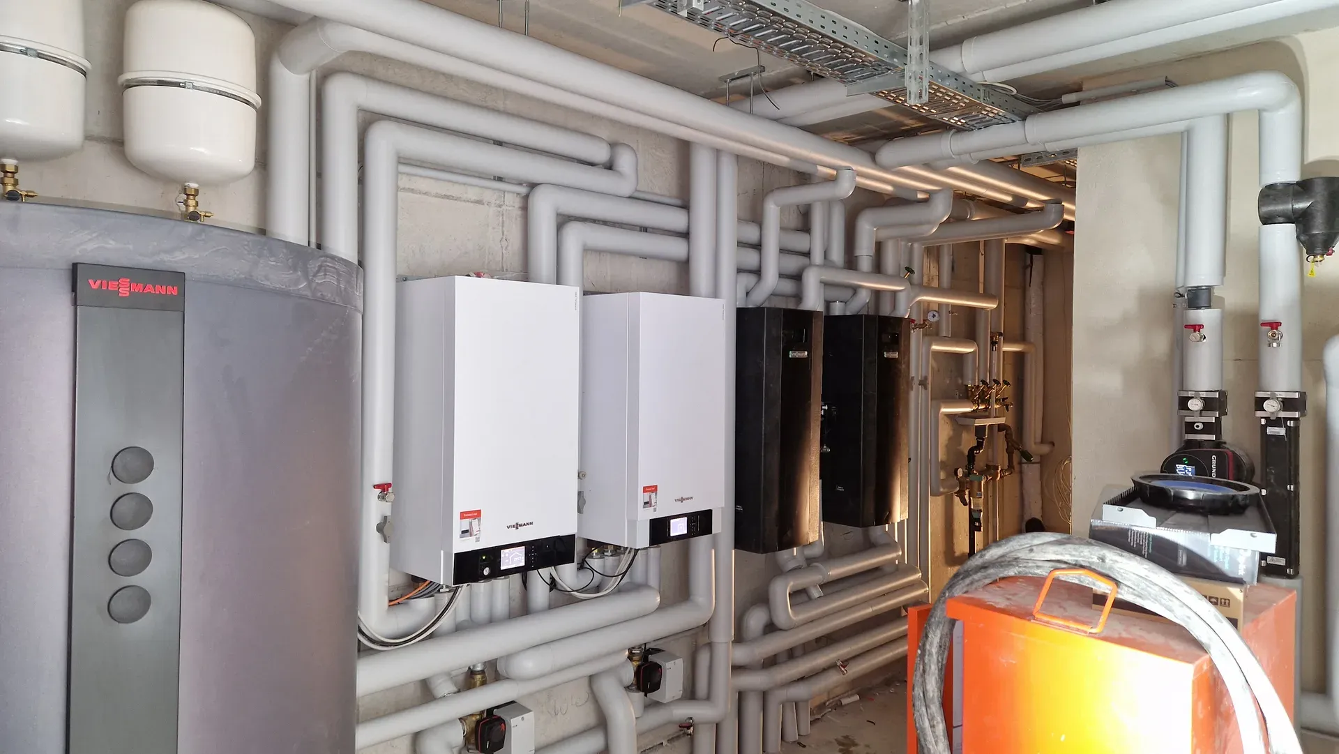 Heiztechnik-Installation mit Viessmann-Heizgeräten in Heilbronn